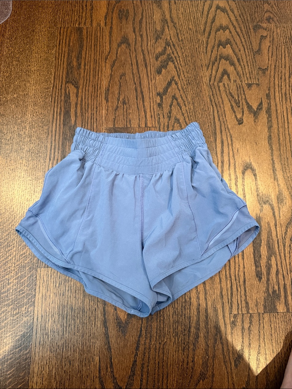 Lululemon Hotty Hot Low Rise Lined Short 2.5”